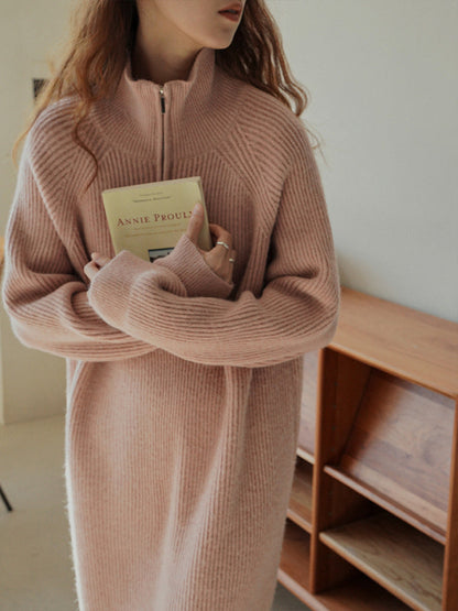 Sofia | Damen Zopfmuster Halbzip Midi Strickkleid